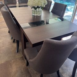 DINING TABLE AND CHAIRS! 8 Dining Chairs And Dining Table