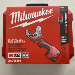 Milwaukee M12 12V Cordless PVC Shear Kit
