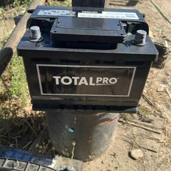 Very Good Condition Like New TotalPro Car Battery 100% Health 100% Charge