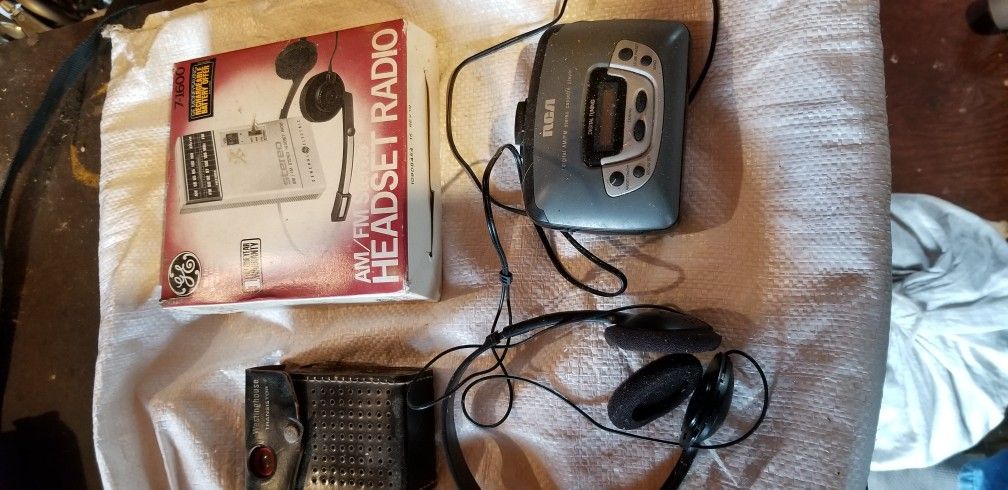 Transistor Radio/AM-FM Cassette player
