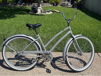 Huffy Nassau 26” Cruiser Bike