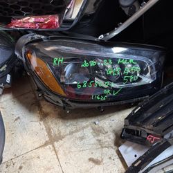 2020-23 Mercedes GLS 450  Right Headlight 