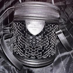 Vanity Crossbody