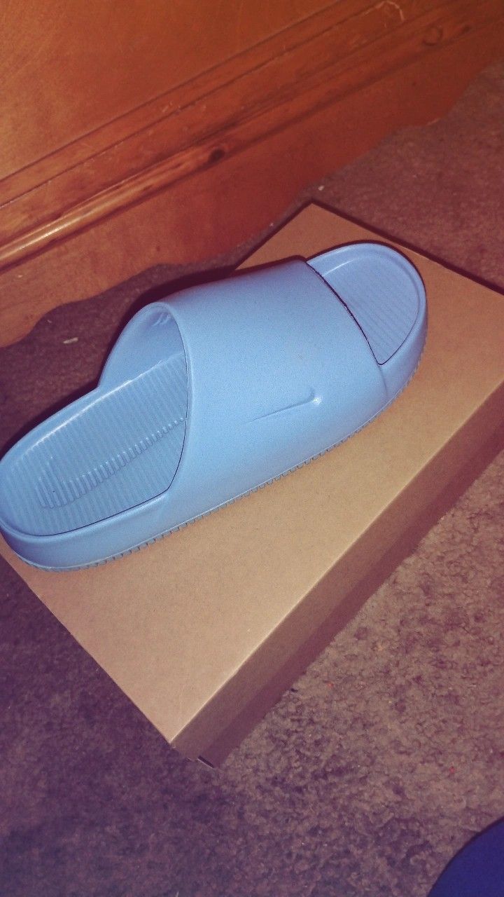 Size 10 Blue University Nike Calm Slides
