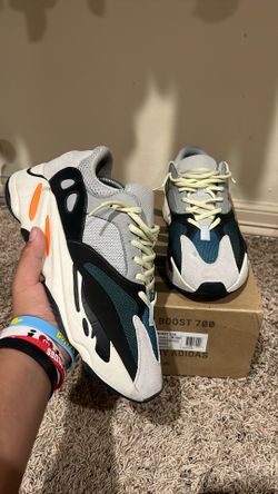 Yeezy Boost 700