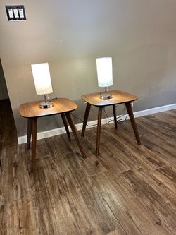 Mid Century Modern End Tables and Lamps