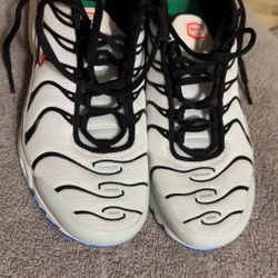 Tenis nike   Size 5Y