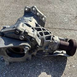 15-19 Land Rover Discovery Sport TRANSFER CASE CARRIER AWD DIFFERENTIAL OEM