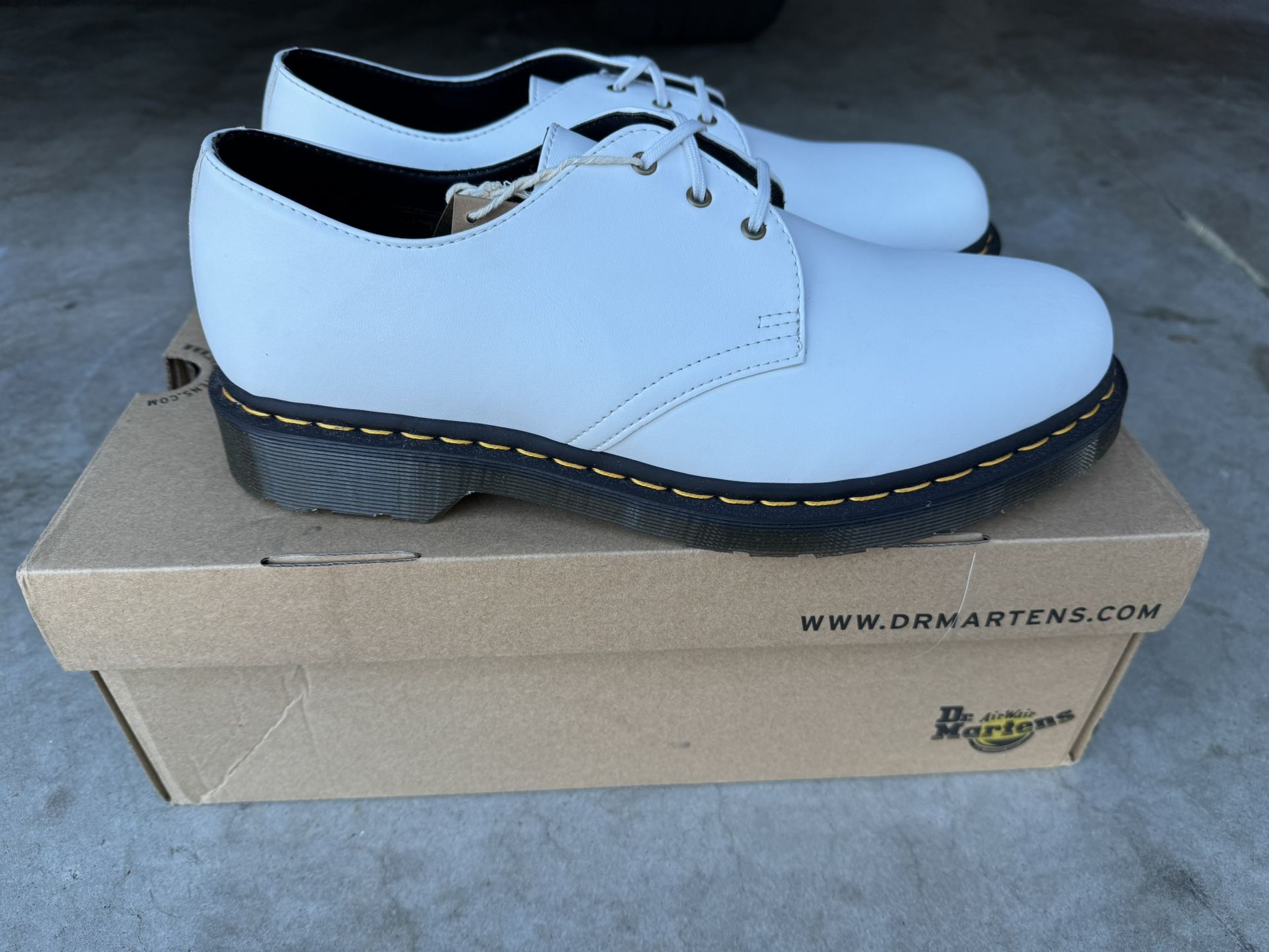 NEW Dr Martens Docs mens white size 12