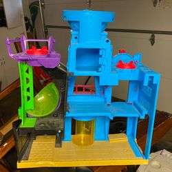 Superman sales house toy