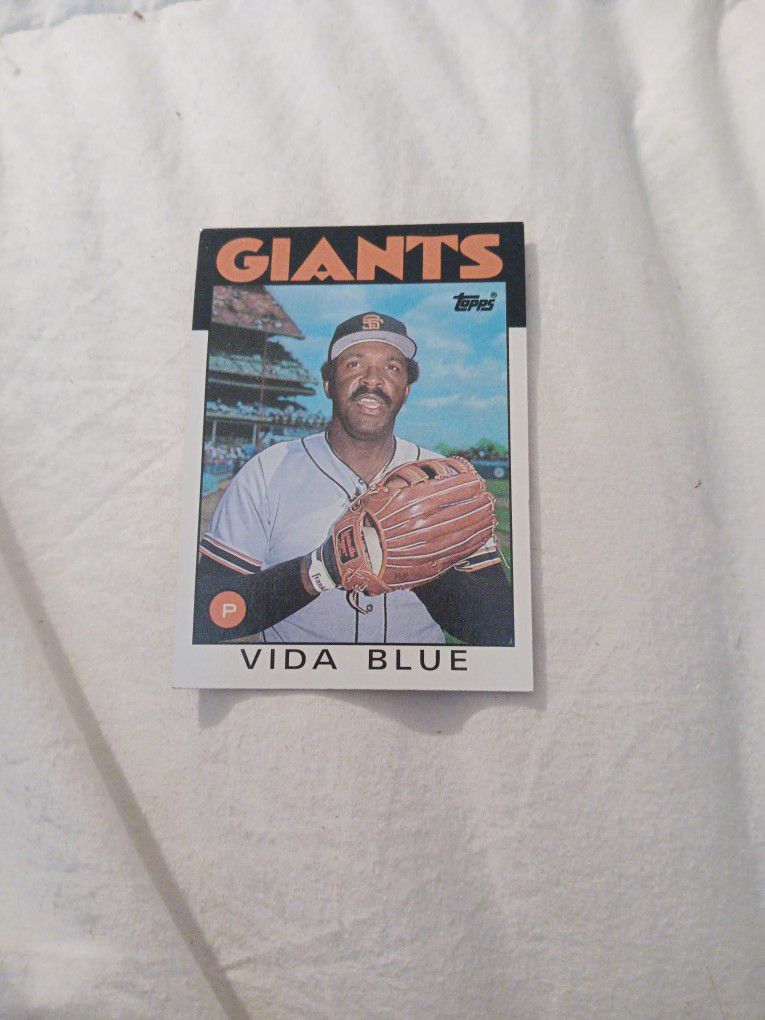 1980 Vida Blue GIANTS  TOPPS card