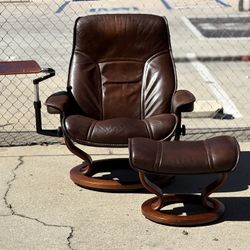 Stressless Ekornes Leather Recliner Chair with Ottoman
