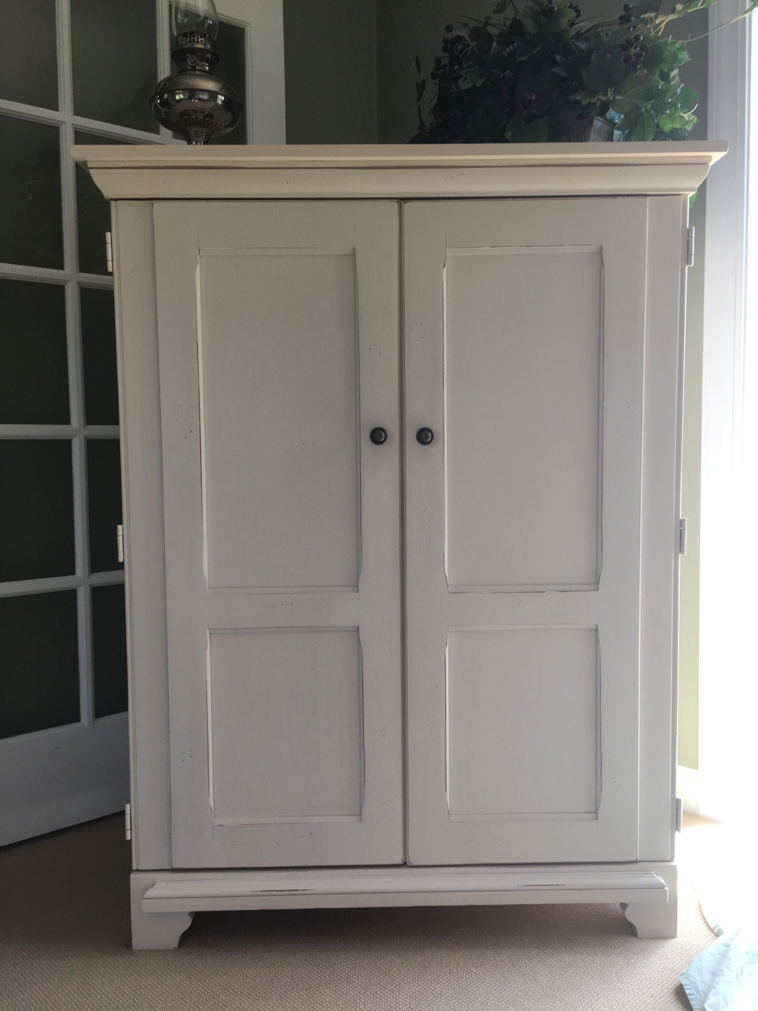 Entertainment Armoire!