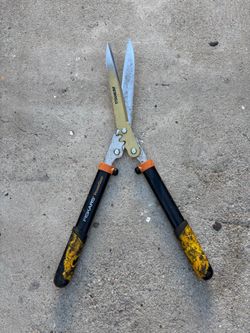 FISKARS POWER GEAR TITANIUM