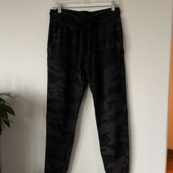 Calvin Klein sweat jogger pant preloved size S inseam 29 inches