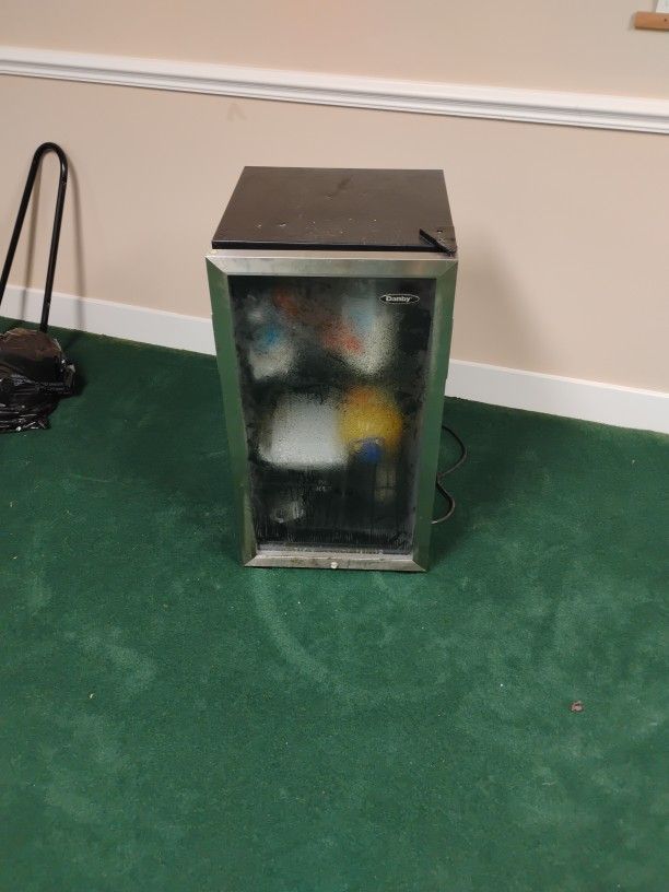 Danby Mini Fridge 