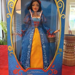 Snow White Limited Edition Doll – Disney's Snow White – 16''