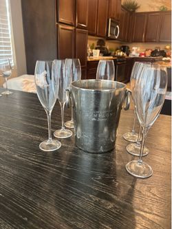 Champagne Silver Holder and Crystal Stemware