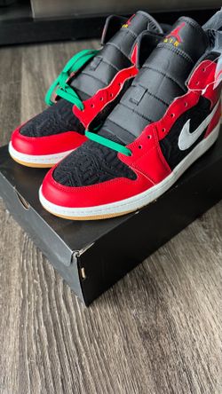 Air Jordan 1 Mid SE Christmas Edition