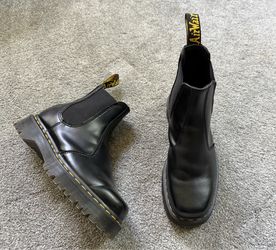 Size 7 Mens 8 Womens - Dr. Martens 2976 Bex Squared Chelsea boots