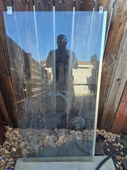 Vintage etched shower glass