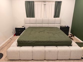 King size low platform bed
