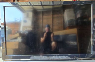 52" Sony Bravia LCD HDTV