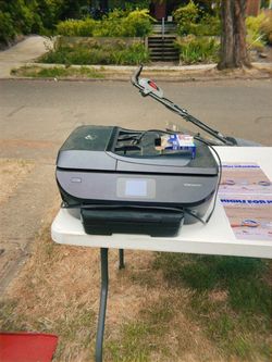 HP Envy Photo Printer with Ink!