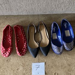 Sandals Y Flats Size 7 . 7.5 . 8