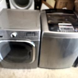 Lg Top Load Washer And Gas Dryer 