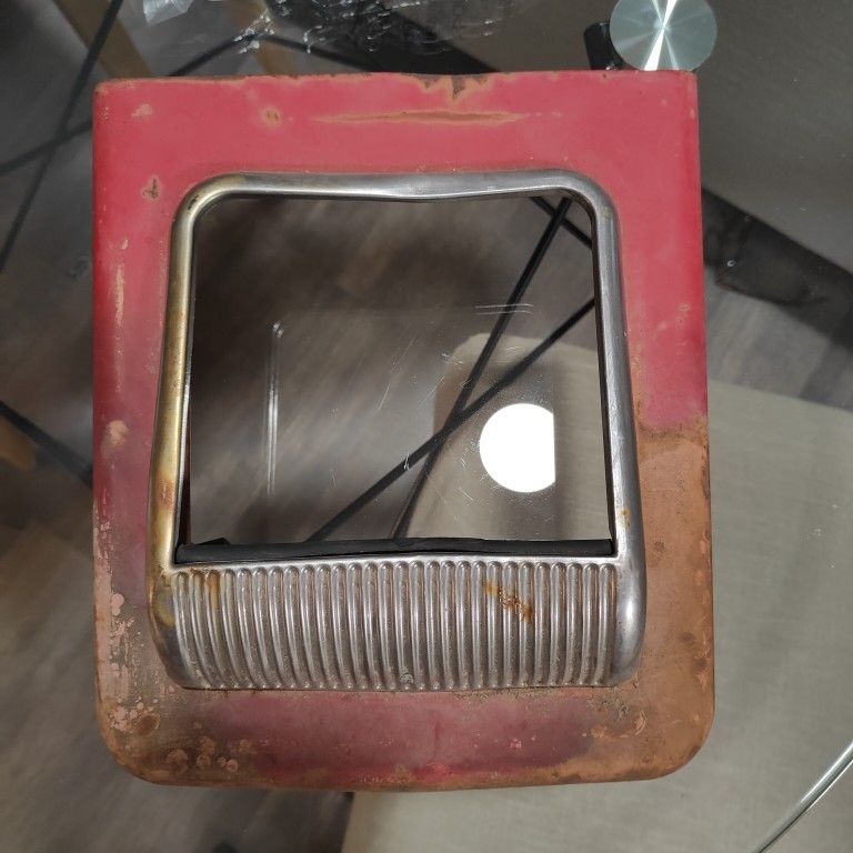 Vendo 80 Coke Machine bottle/can Housing