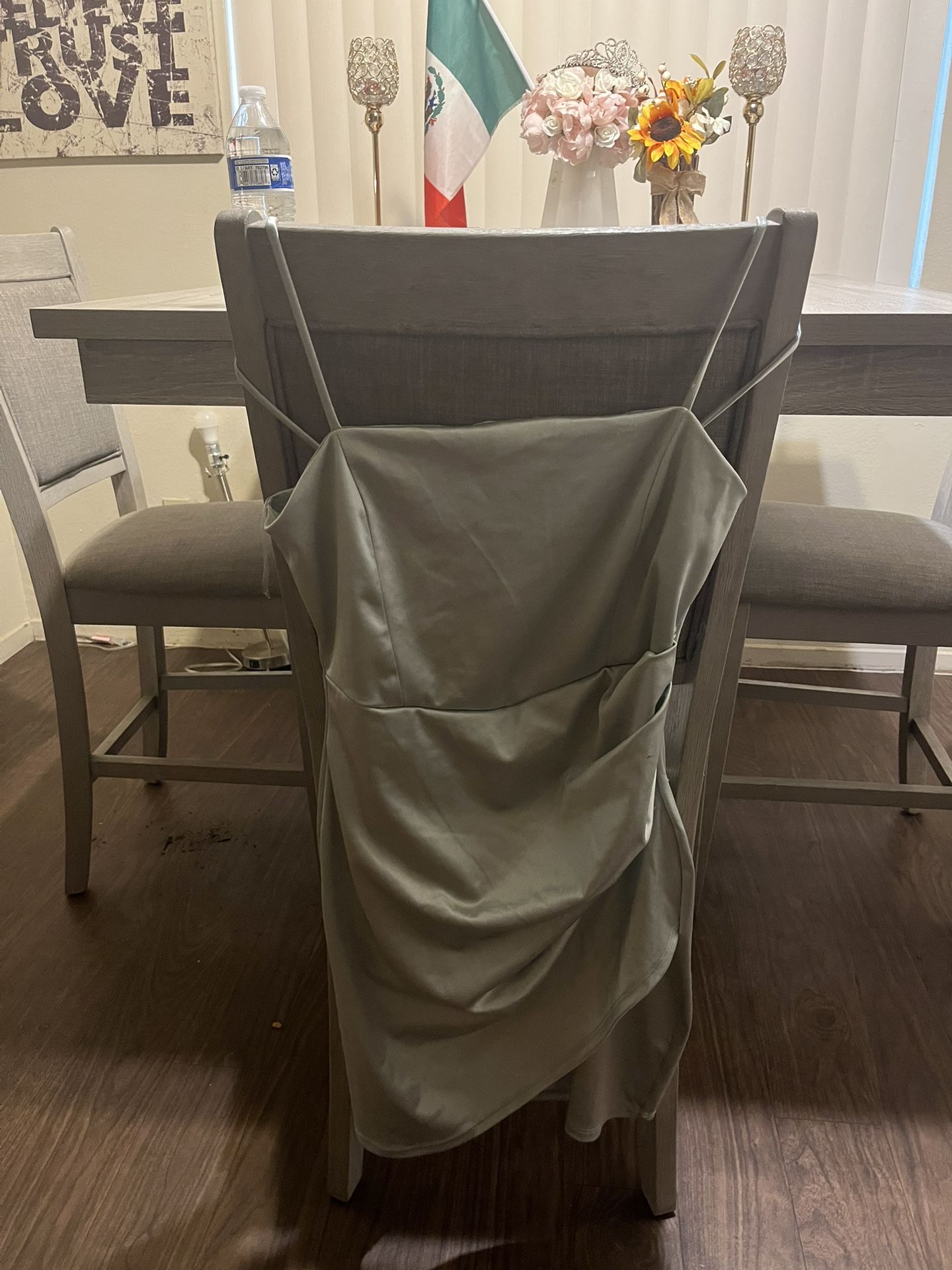 Windsor Women’s Dress Size M (8-12)