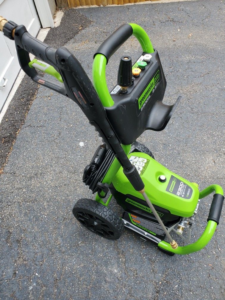 Pressure Washer Greenworks 2300 Psi