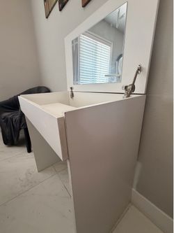 Used vanity desk