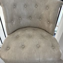 4 Vegan leather Bar Stools