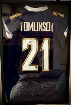 La Damián Tomlinson Signed Chargers Jersey