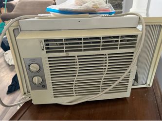 GE Air conditioner window unit