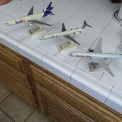 Model Airplanes