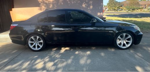 2004 BMW 545i