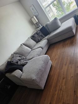 Large Gray Fabric Sectional Sofa with Chaise