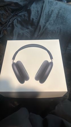Apple AirPods Max Headphones