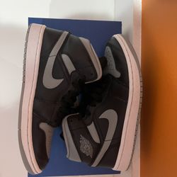 Jordan 1 Shadow Women’s Shoes Size 7.5