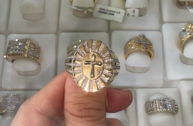 10KT Natural Diamond Men’s Ring