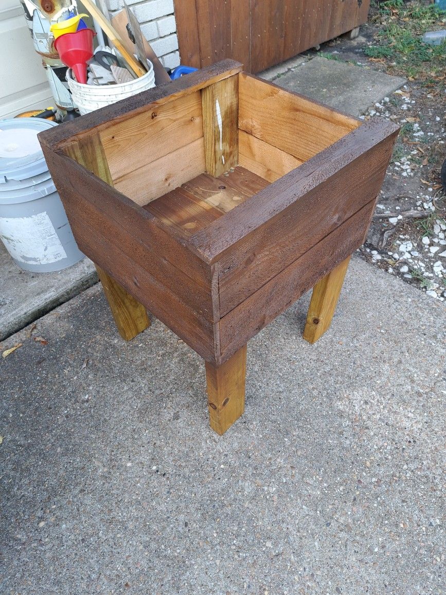 Flowers Pot 18x18 Inches 