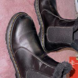 Dr Martens Chelsea Boots With Fur Lining 