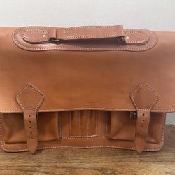 ANANIAS Leather Briefcase