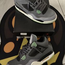 Jordan 4 Green Glow 
