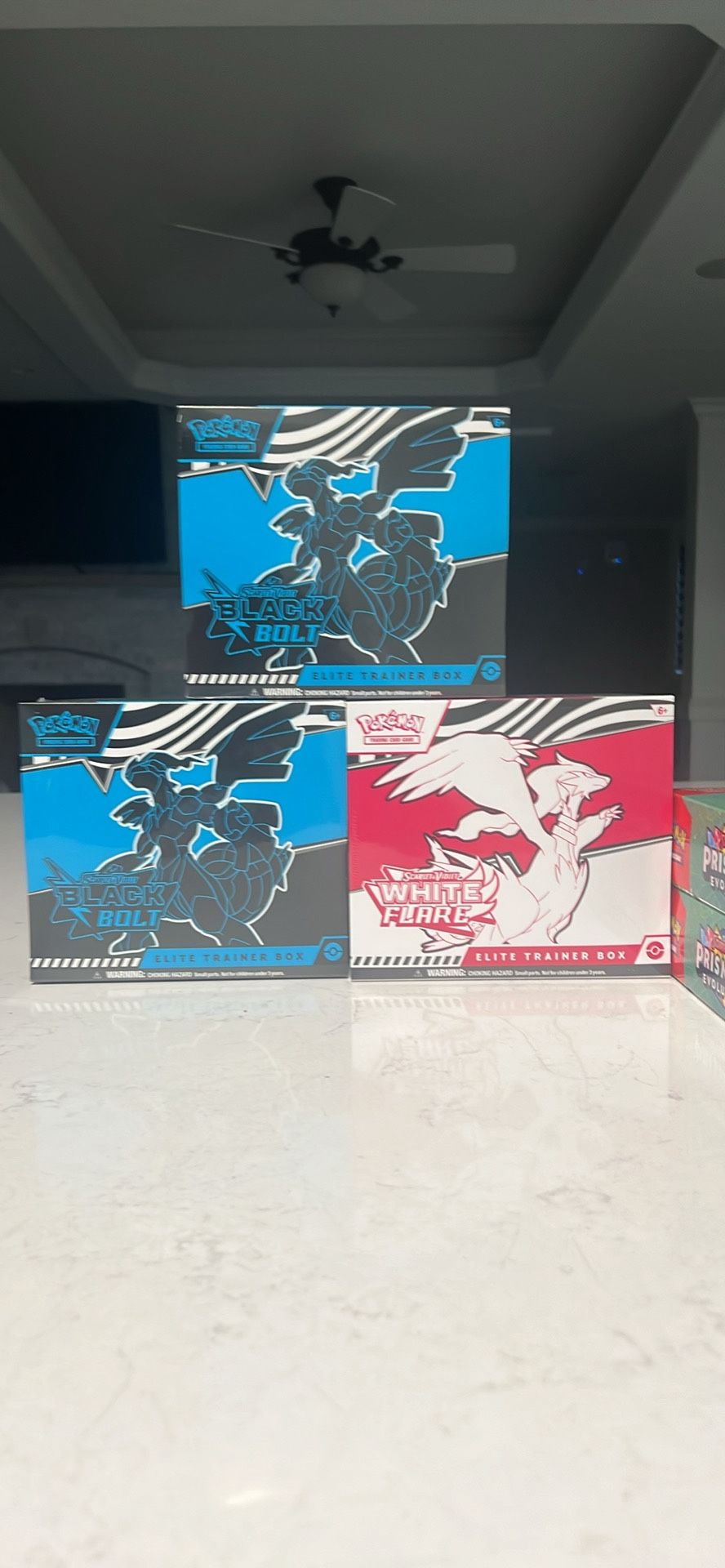 Black Bolt/White Flare Etb