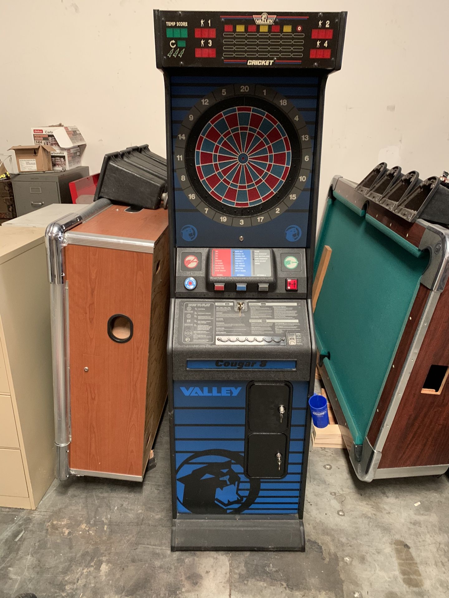 Dart Board *VALLEY Cougar 8