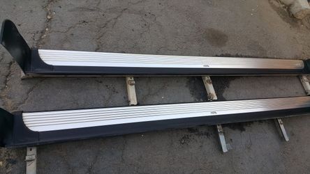 Running boards 04 yukon